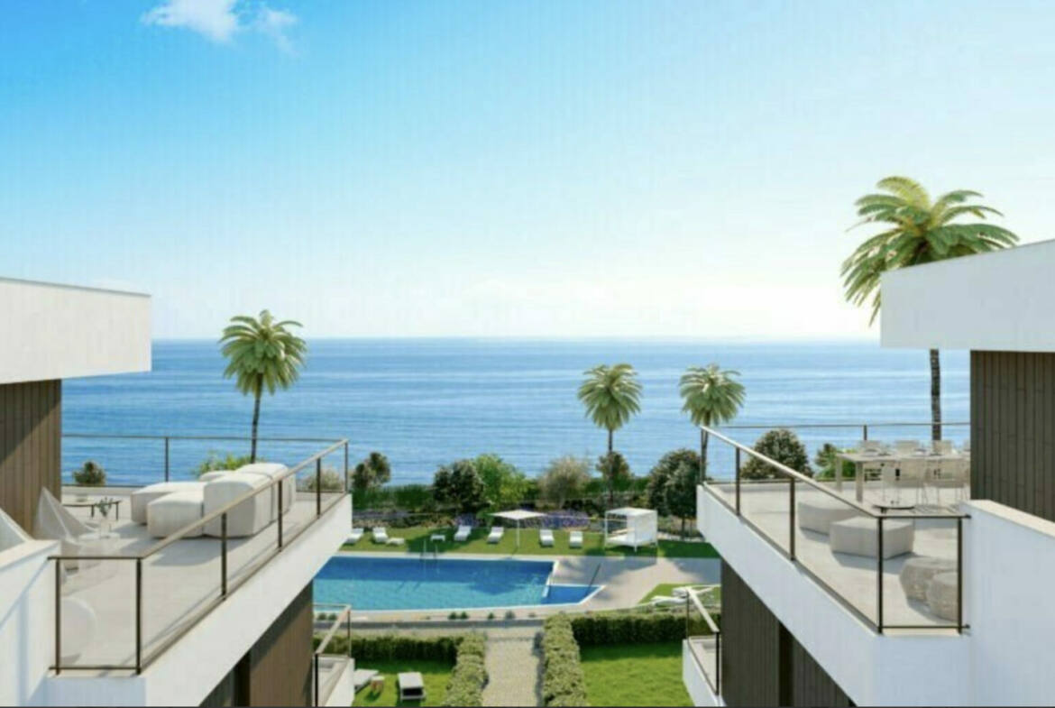 beachfront-apartment-cesares-malaga-spain